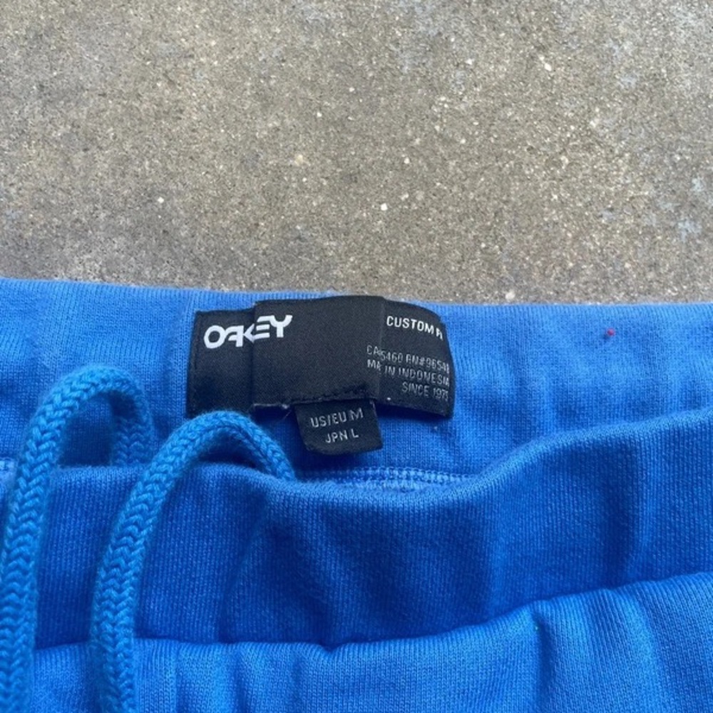 Oakley Royal Blue Athletic Shorts with White Panels - Picture 4 of 4